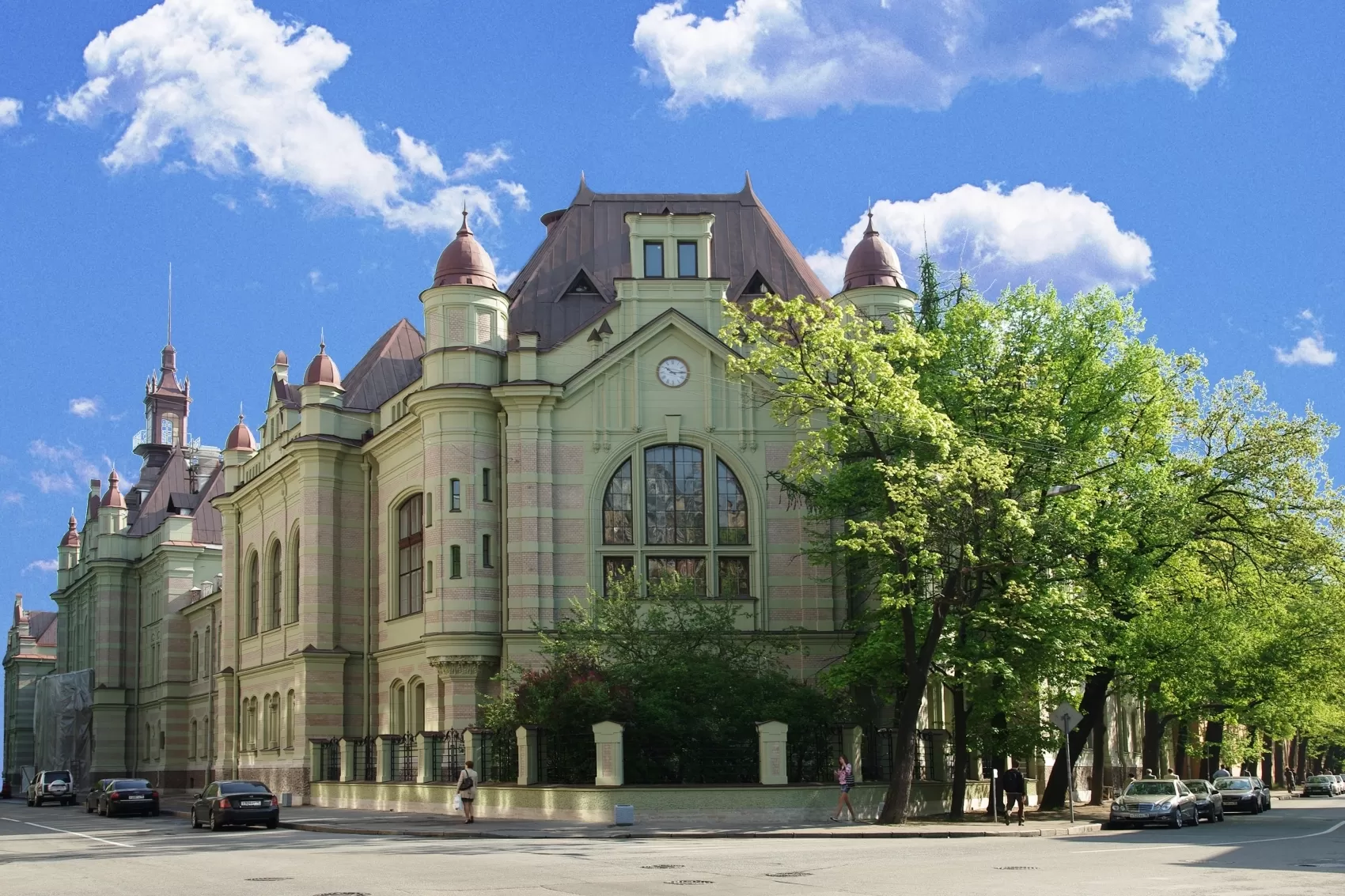  St Petersburg Elektroteknik Üniversitesi
